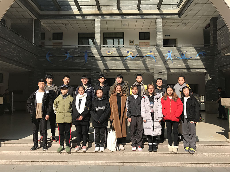 校、系學生干部培訓后合影