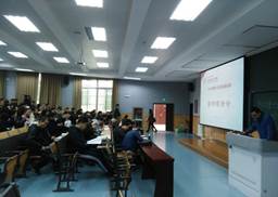 堅持在改進(jìn)中加強(qiáng)博士生思想政治理論課教學(xué)