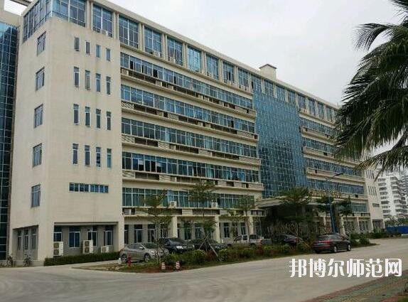 海南大學師范學院城西校區(qū)招生辦聯系電話