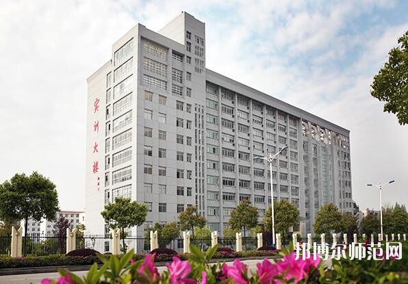 宜春職業(yè)技術(shù)師范學院招生辦聯(lián)系電話