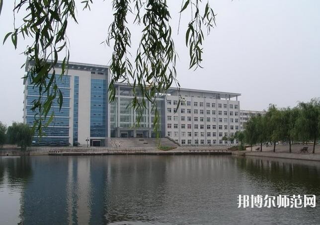 湖北職業(yè)技術(shù)師范學院招生辦聯(lián)系電話