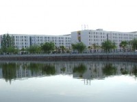 江漢藝術(shù)職業(yè)師范學(xué)院2023年學(xué)費(fèi)、收費(fèi)多少