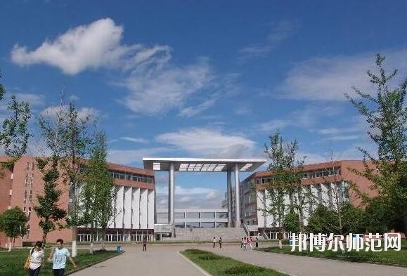 四川工程職業(yè)技術師范學院招生辦聯系電話