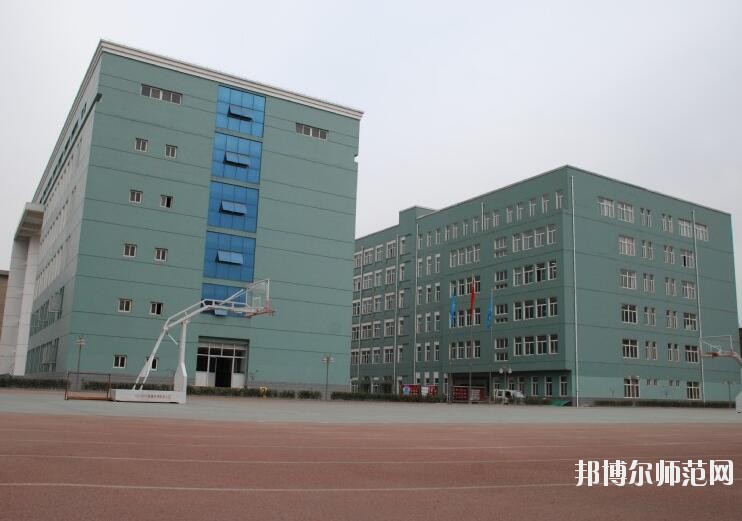 保定女子職業(yè)幼兒師范中專學(xué)校2019年報(bào)名條件、招生對(duì)象