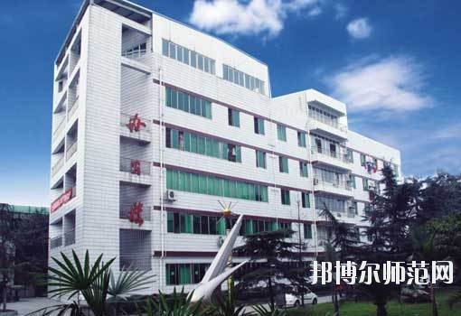 成都實驗商貿(mào)幼兒師范管理學(xué)校2020年報名條件、招生要求、招生對象