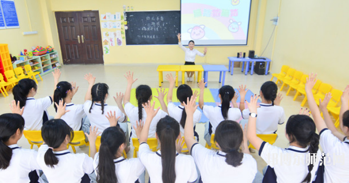 成都五月花幼兒師范高級技工學(xué)校怎么樣、好不好