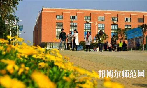 四川五月花專修師范學(xué)院2020年報名條件、招生要求、招生對象