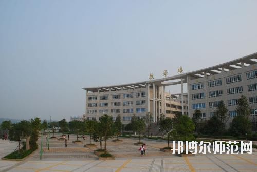 廣安市英才職業(yè)技術(shù)幼兒師范學校2020年報名條件、招生要求、招生對象
