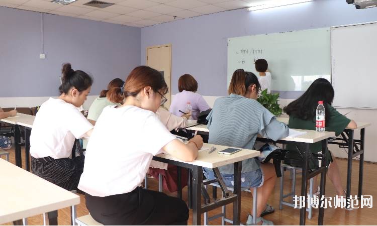 廣東2020年幼師學校中專升大?？际裁? width=