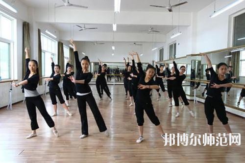 成都2020年現(xiàn)在幼師學(xué)校學(xué)什么專(zhuān)業(yè)好