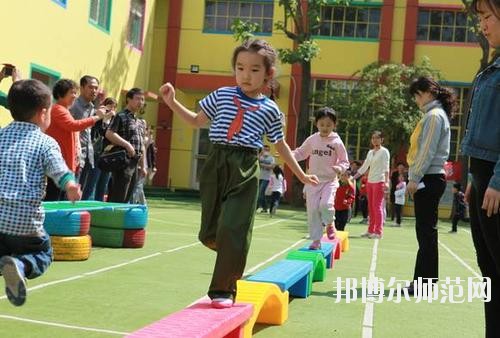 貴陽2020年中專幼師學(xué)?？梢钥即髮? width=
