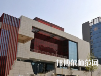 鄭州2020年幼師學(xué)校中專升大?？际裁? /><b>鄭州2020年幼師學(xué)校中專升大專考什么</b><span>2020-02-26 14:22</span><p>鄭州2020年幼師學(xué)校中專升大專考什么，幼師專業(yè)在近年來飛速發(fā)展，雖然人才緊缺，但由于家長對(duì)孩子的重視，社會(huì)對(duì)幼兒教師專業(yè)越</p></a></li>
            <li><a href=