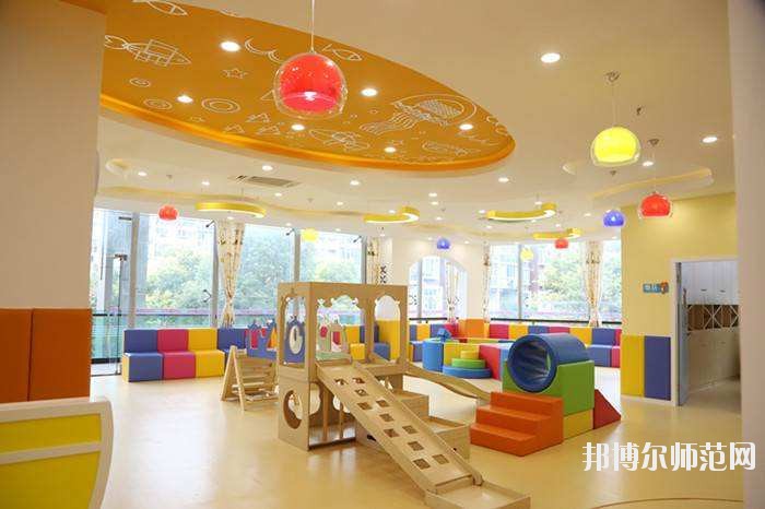 寶雞2020年適合女生的幼師學校專業(yè)