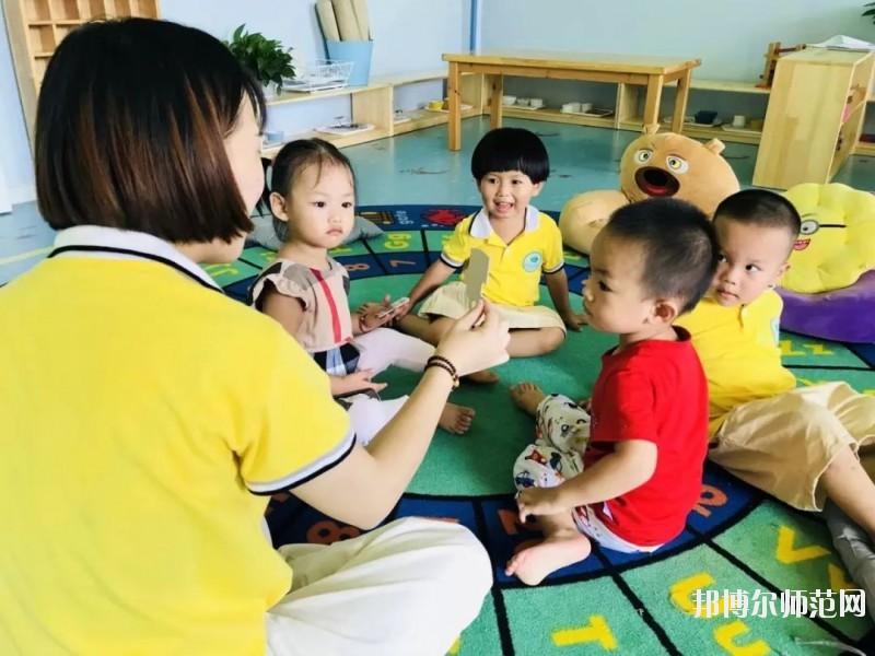 六盤水2021年幼師學(xué)校中專升大?？际裁? width=