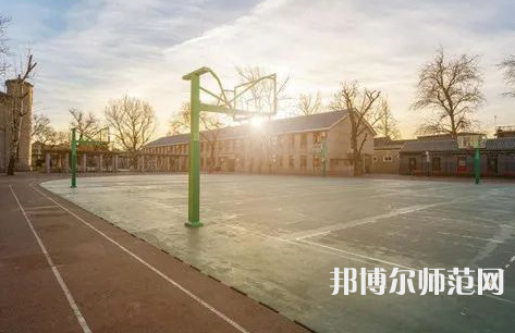 貴州貴陽中山科技幼兒師范學(xué)校2023年學(xué)費、收費多少
