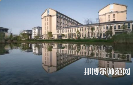 湖北恩施師范學院2023年報名條件、招生要求、招生對象