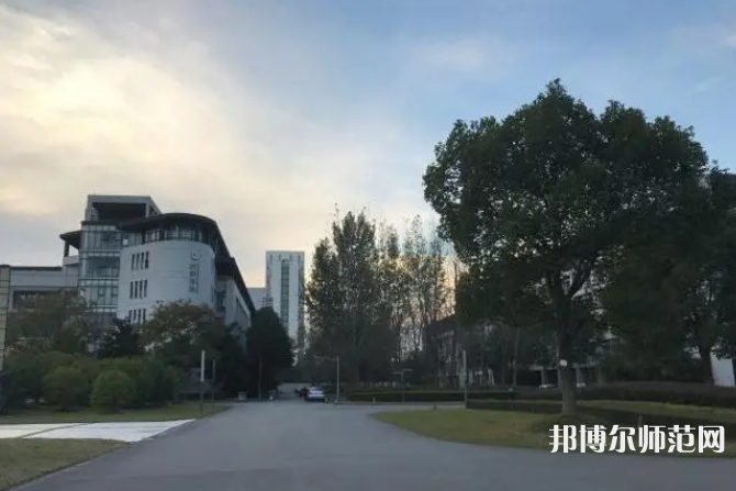 東華大學(xué)師范學(xué)院松江校區(qū)2023年報(bào)名條件、招生要求、招生對象
