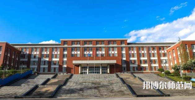 云南大學(xué)滇池師范學(xué)院楊林校區(qū)2023年報(bào)名條件、招生要求、招生對(duì)象