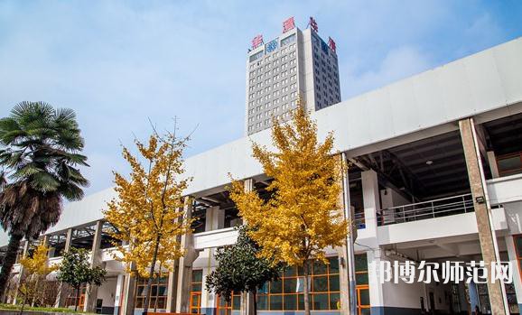西安建筑科技師范大學華清學院2023年報名條件、招生要求、招生對象