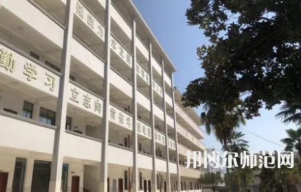 2023年桂林興安師范學(xué)校報名條件、招生對象