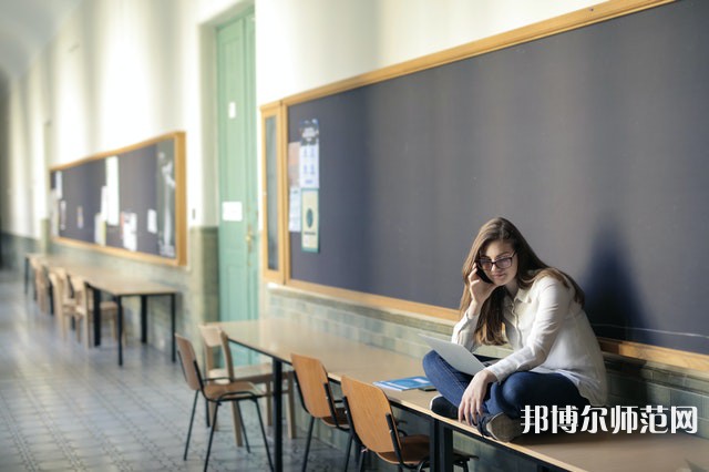 隆昌城關(guān)幼兒師范職業(yè)中學(xué)介紹、地址